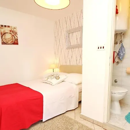 With A Parking Space Baska, Krk - 23326 3*